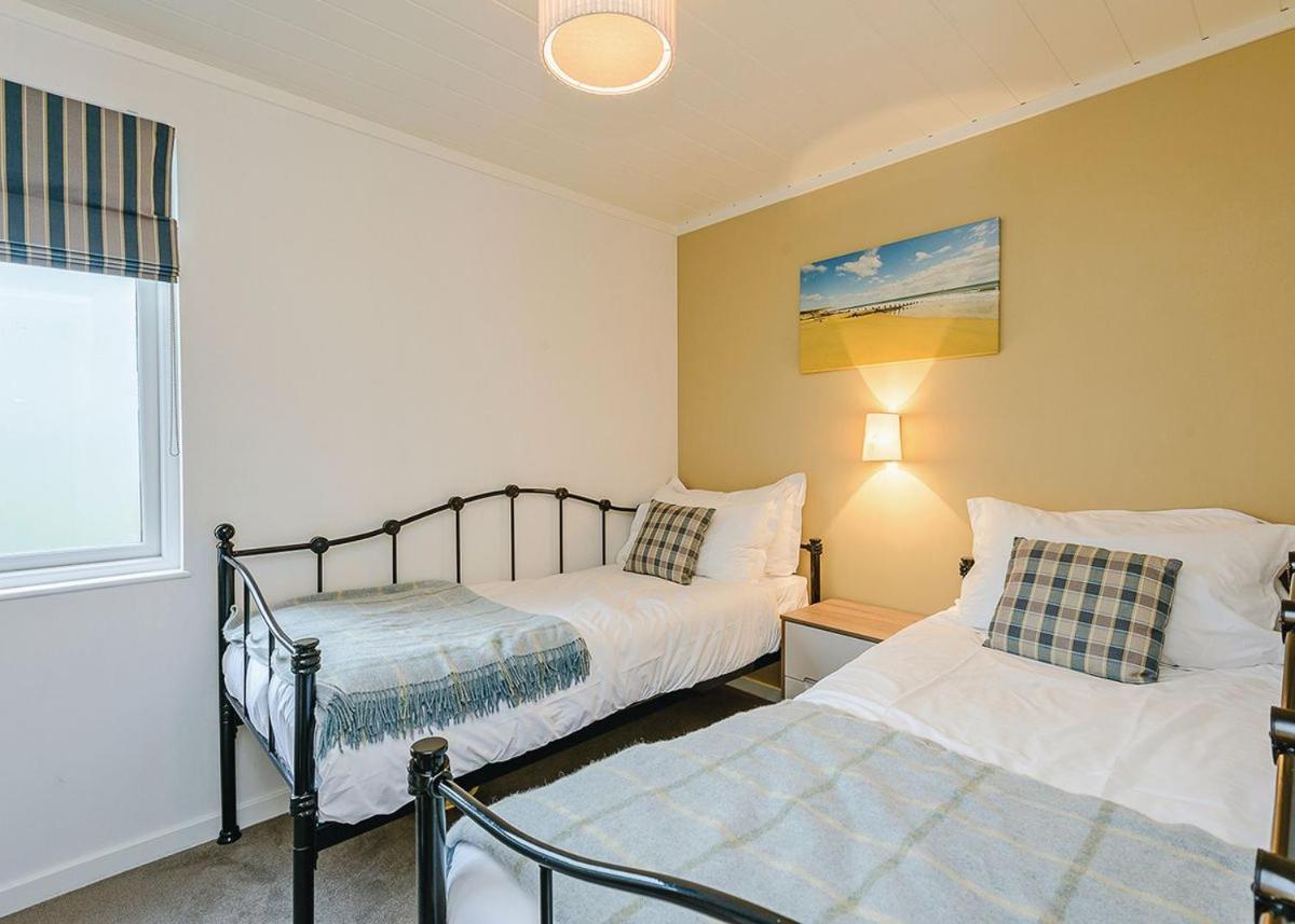 فندق Woodside Coastal Retreat Fishbourne  المظهر الخارجي الصورة
